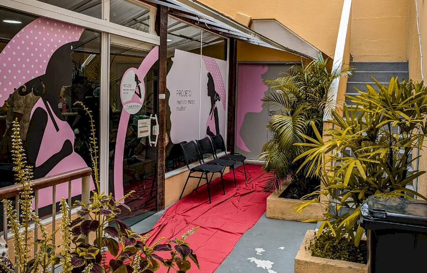 Projeto 'Menina, Moça, Mulher' completa 3 anos, com 4 mil