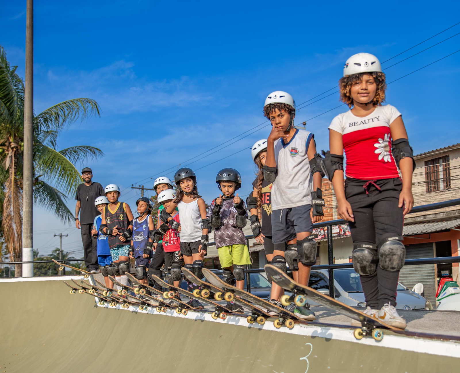 Projeto ‘Skate em Ação’ leva esporte e inclusão para crianças e adolescentes de Itaguaí
