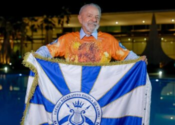 Acadêmicos de Niterói apresenta samba-enredo 2026 em feijoada neste domingo, 21