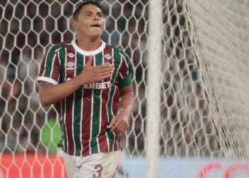 Fluminense bate o Bahia e avança para as semifinais da Copa do Brasil
