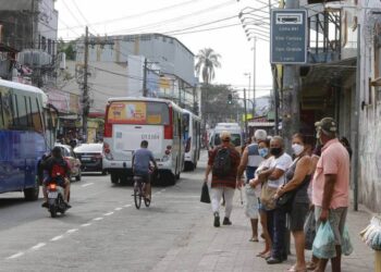 Motoristas de ônibus das empresas Pégaso e Palmares paralisam serviço na Zona Oeste; veja linhas impactadas