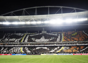 Torcida do Botafogo esgota ingressos para decisão contra o Vasco