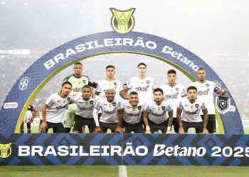 Botafogo reencontra o Flamengo no Brasileirão com oito mudanças no time titular