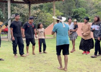 Maricá: Aldeia Céu Azul recebe a visita de juízes federais e do trabalho