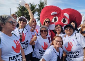 Prefeitura do Rio realiza evento em celebração ao Dia Internacional do Idoso na quadra da Portela