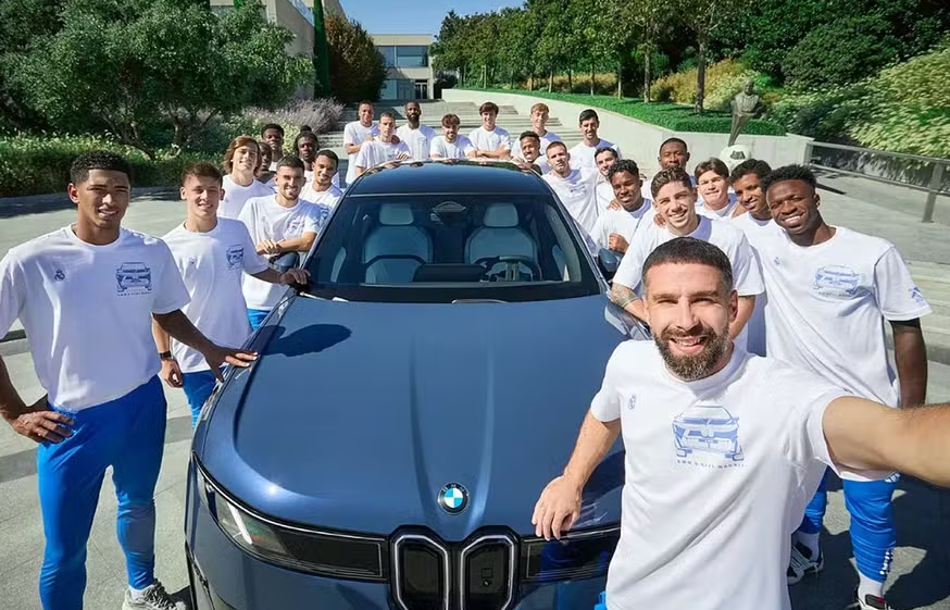 Presente de luxo: Vini Jr e jogadores do Real Madrid ganham BMW para a temporada
