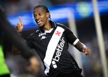 Vasco deve ter Lucas Oliveira e Tchê Tchê como titulares contra o Palmeiras; veja provável escalação