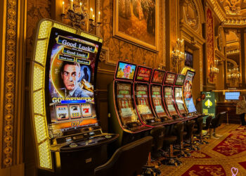 A evolução dos jogos de casino online: da tecnologia tradicional à inovação dos casinos ao vivo