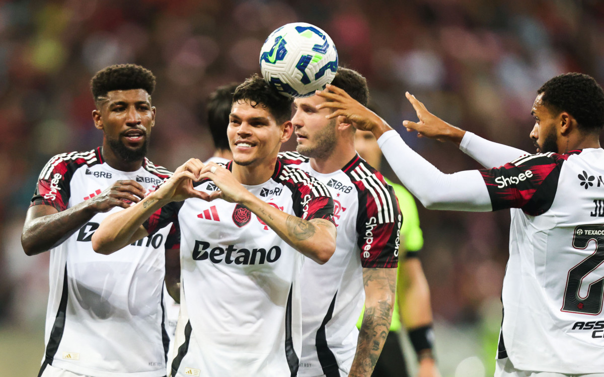 Liderança retomada e probabilidade estimada em cerca de 70 % colocam o Flamengo em posição de favorito ao título nacional.