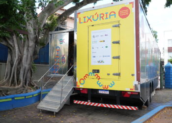 Mostra Lixúria reúne arte e educação ambiental na Praça Zé Garoto com entrada gratuita.