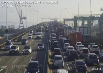 Colisão deixa dois feridos na Ponte Rio‑Niterói