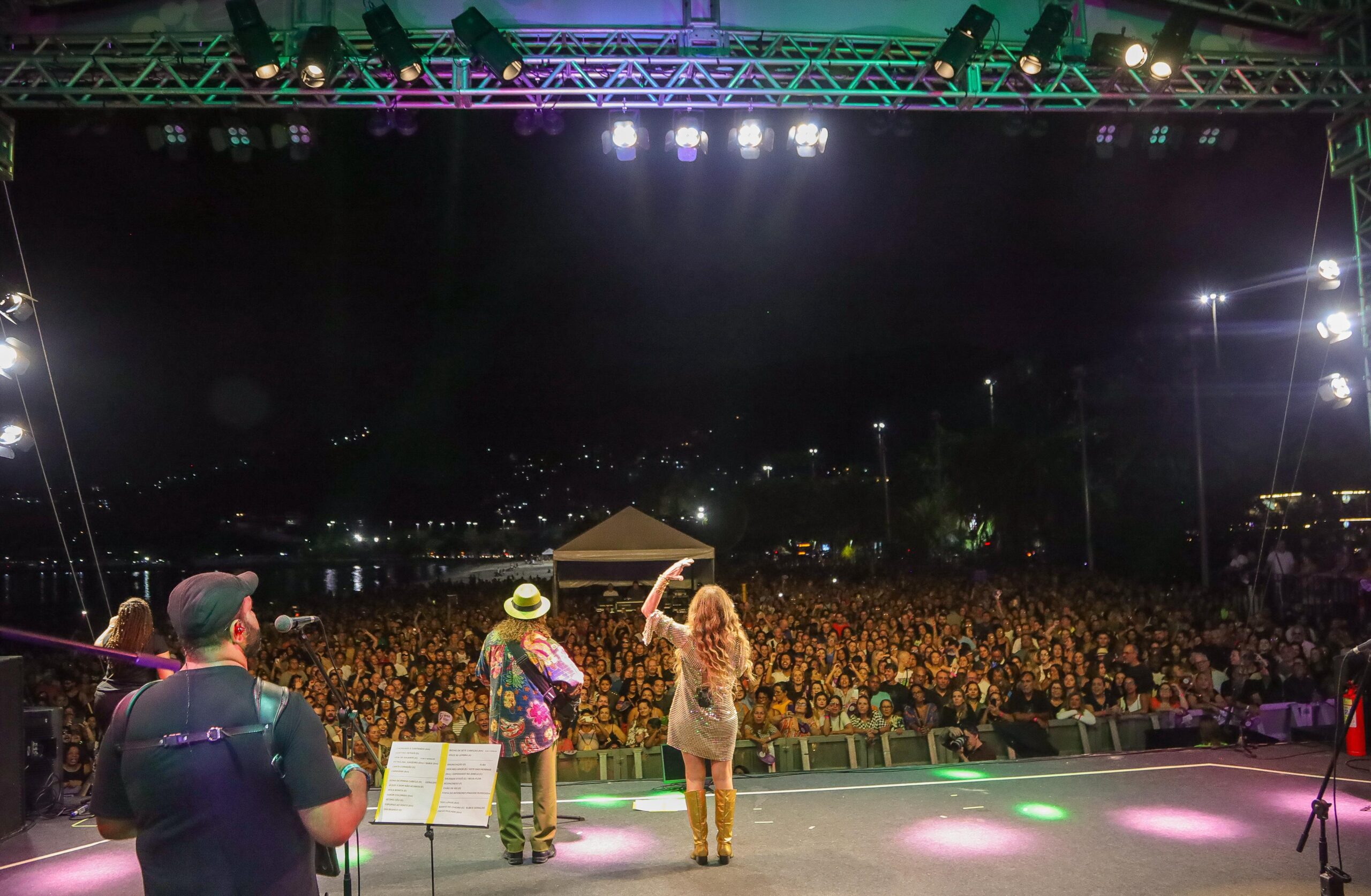 Elba Ramalho e Geraldo Azevedo emocionam o público na Praia de São Francisco – Prefeitura Municipal de Niterói