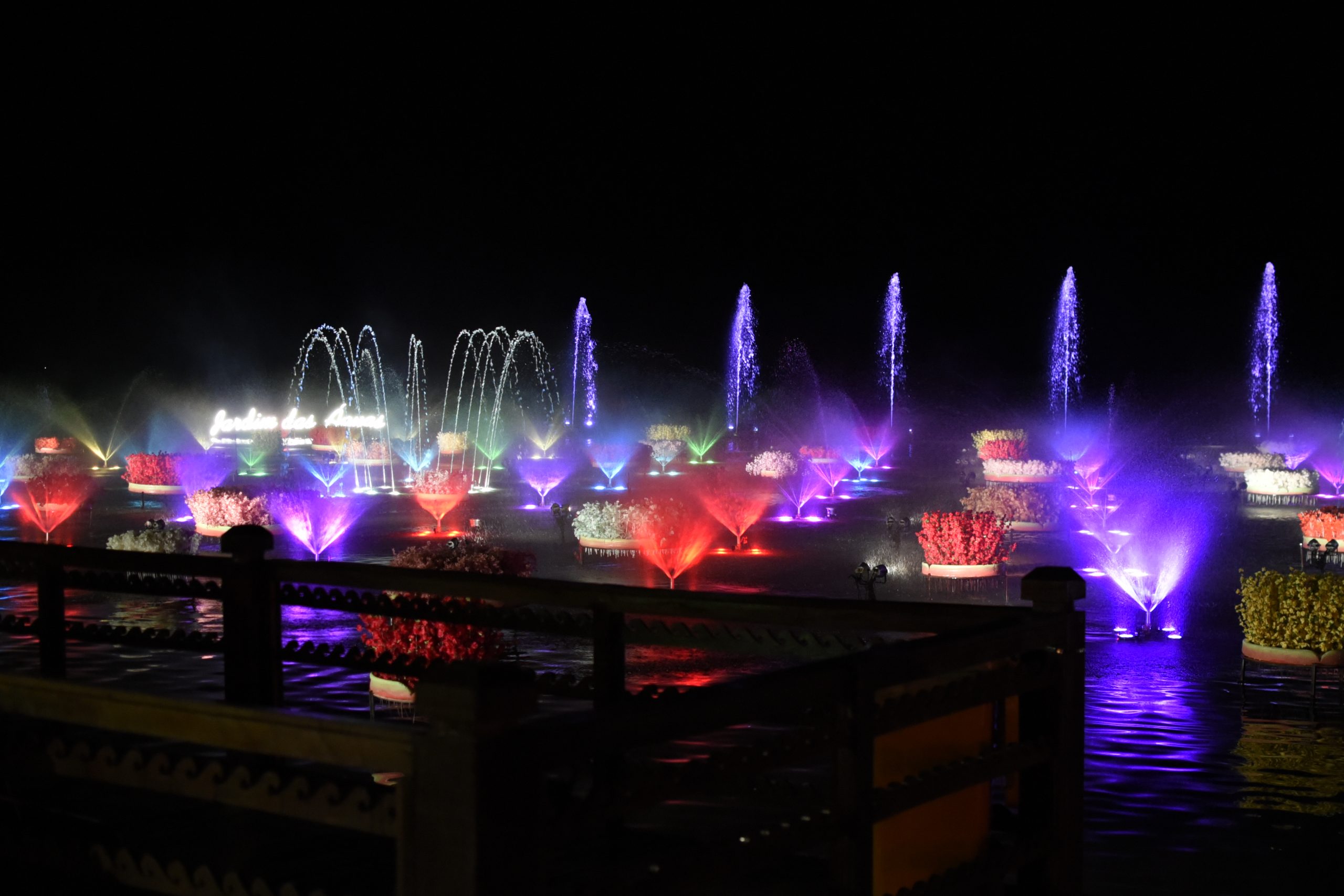 Espetáculo Águas Dançantes volta nesta quinta em Maricá como parte do Natal.