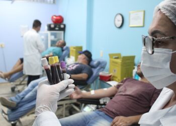 Hemonúcleo de São Gonçalo promove ação especial no Dia do Doador para incentivar novas doações e fortalecer o estoque de sangue.
