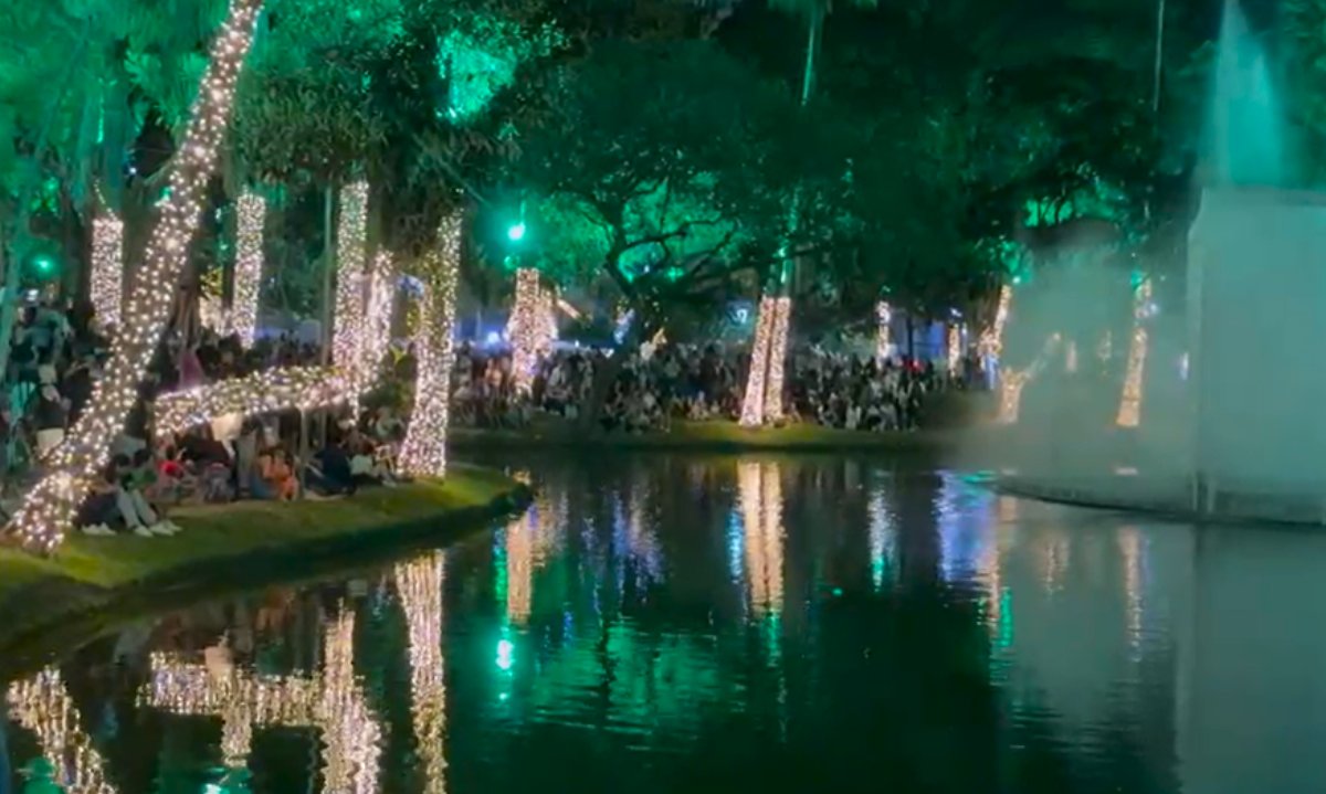 Luzes de Natal estreiam no Campo de São Bento, em Niterói