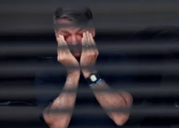 Ex-presidente Jair Bolsonaro é preso preventivamente durante operação da Polícia Federal.