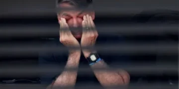 Ex-presidente Jair Bolsonaro é preso preventivamente durante operação da Polícia Federal.