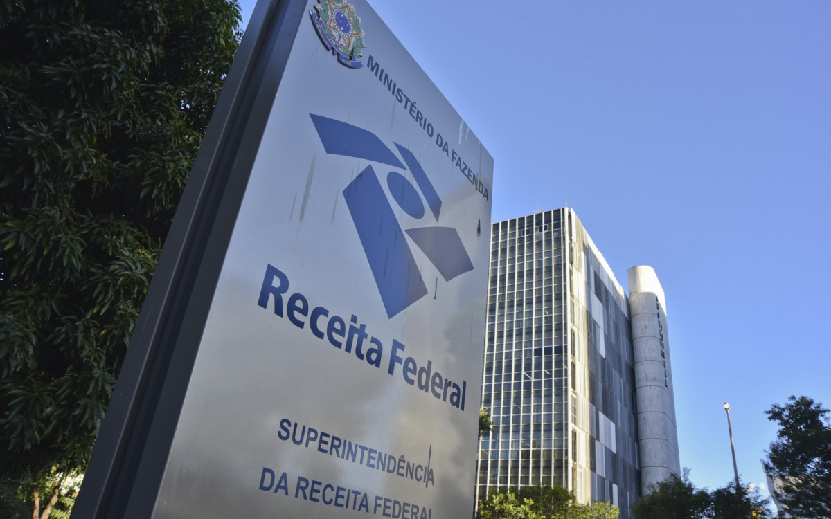 Receita Federal nega taxação sobre transações financeiras
