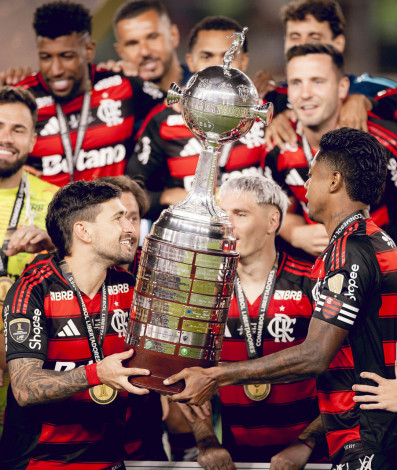 Flamengo antecipa viagem ao Catar e enfrentará o Mirassol com equipe sub-20 por causa do planejamento para o Mundial de Clubes.