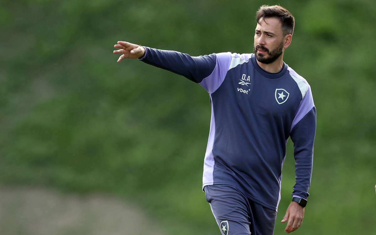 Davide Ancelotti deixa o Botafogo valorizado e entra no radar de clubes europeus após passagem positiva pelo futebol brasileiro.