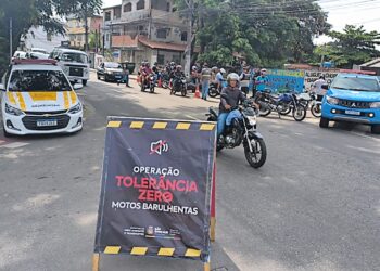 Operação Tolerância Zero fiscalizou 314 motos no Alcântara e apreendeu sete veículos nesta quarta-feira.