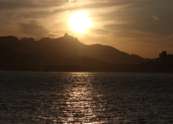 Rio de Janeiro deve seguir com calor intenso e temperaturas próximas de 40°C nos próximos dias, com sol forte e pouca chance de chuva.