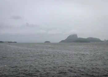 Semana com nuvens, pancadas de chuva e altas temperaturas no Rio.