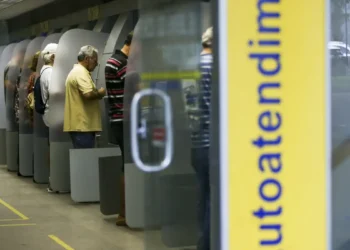 Confira como funcionam serviços públicos, comércio e transporte em Niterói, Rio e São Gonçalo no Natal e Ano-Novo.