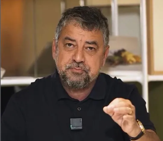 Prefeito de Maricá propõe corte de 30% em contratos para criar fundo de R$ 2 bilhões voltado a investimentos estratégicos no município.