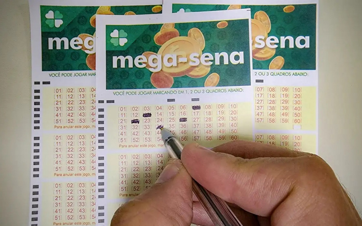 Mega-Sena realiza sorteio com prêmio acumulado estimado em R$ 102 milhões nesta quinta-feira.
