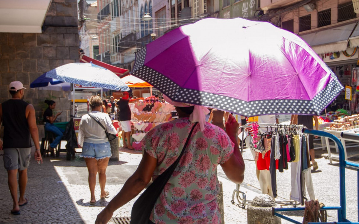 Rio de Janeiro concentra nove dos dez locais com as maiores temperaturas registradas no Brasil durante período de calor extremo.