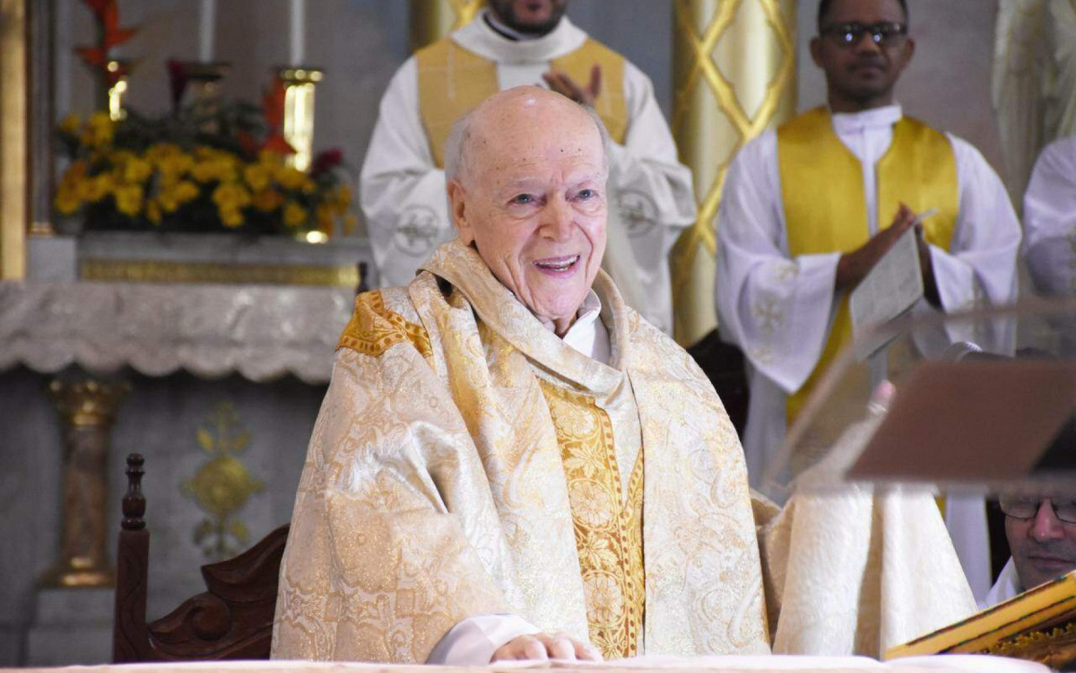 Padre de 103 anos morreu após passar mal durante a oração da Ave Maria em uma igreja da Tijuca, na Zona Norte do Rio.