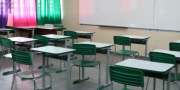 Educação do Rio de Janeiro deixa de receber milhões após falta de ações do governo estadual e da Alerj para garantir o uso das verbas.