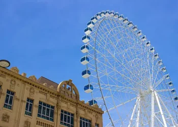 Quaquá anuncia instalação de roda-gigante em Maricá