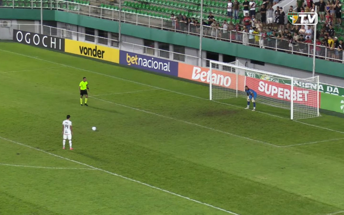 Vasco-AC, time do goleiro Bruno, é eliminado na primeira fase da Copa do Brasil após derrota em jogo decisivo.