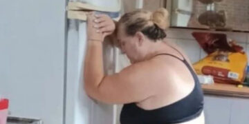 Idosa se agarra à geladeira para proteger netas durante forte enchente no Rio de Janeiro e evita tragédia em meio ao temporal.