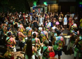 Niterói define ponto facultativo no Carnaval e altera expediente dos órgãos públicos. Serviços essenciais seguem em funcionamento.