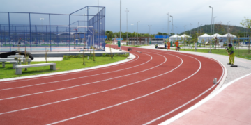 Pista de corrida em São Gonçalo recebe nome de atleta que morreu após acidente durante treino.