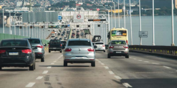 Camarotes da Sapucaí oferecem open bar, shows e conforto. Veja valores e saiba se ainda é possível comprar ingressos.