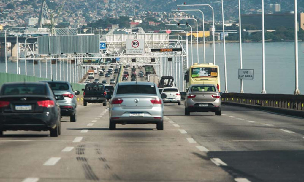 Camarotes da Sapucaí oferecem open bar, shows e conforto. Veja valores e saiba se ainda é possível comprar ingressos.