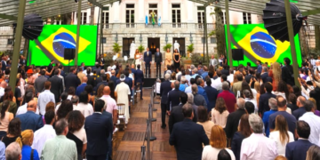 Cavaliere assume prefeitura do Rio e promete continuidade do legado de Paes