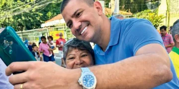 Deputado Douglas Ruas assume comando da Alerj e entra na linha sucessória do governo do RJ