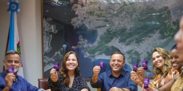 Niterói Lança Cartão de Transporte Gratuito para Mulheres em Situação de Vulnerabilidade