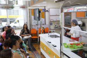 Oficinas de Educação Alimentar Promovem Saúde na Praça do Zé Garoto em São Gonçalo