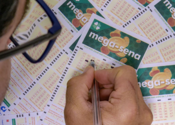 Mega-Sena: sorteio desta quarta-feira pode pagar R$ 3,5 milhões; apostas até 20h