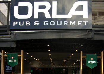 Orla Pub Gourmet celebra 1 ano com música ao vivo e rodízio de cerveja em Niterói