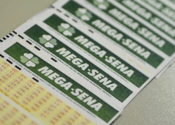 Mega-Sena sorteia prêmio de R$ 3,5 milhões nesta quarta; apostas até as 20h