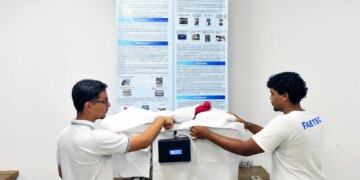 Estudantes da Faetec criam maca hospitalar por voz e brilham em feira nacional na USP