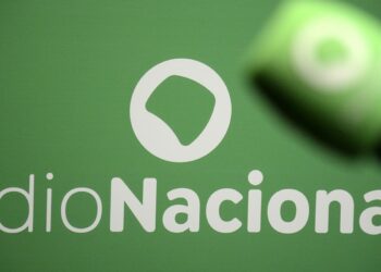 Rádio Nacional FM de Brasília atinge recorde histórico de audiência em 2026