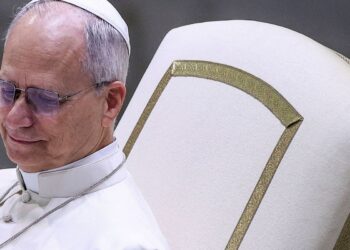 Papa Leão XIV reafirma compromisso com paz e responde críticas de Trump em viagem à África